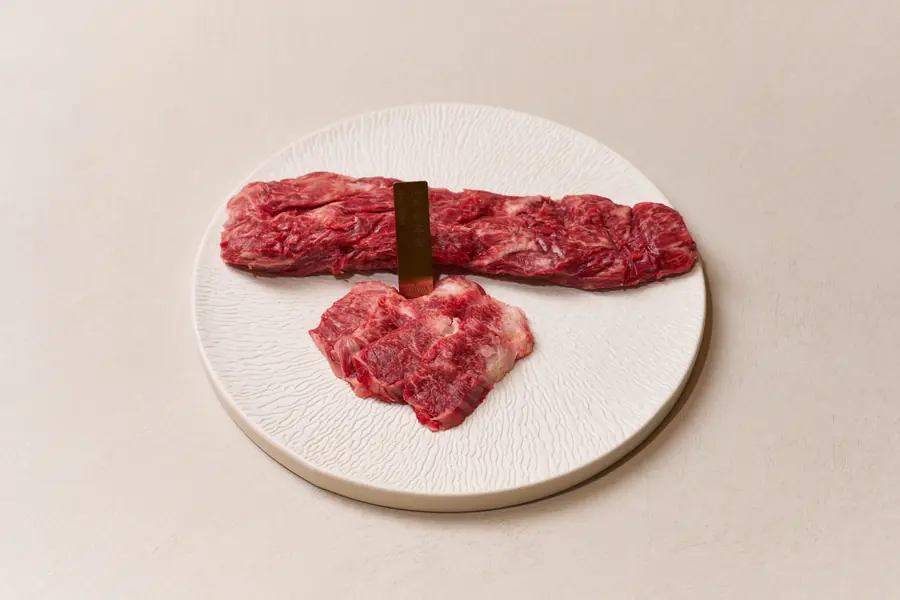 1++ 제비추리 Neck Tender 120g — 1++ 한우 구이 단품